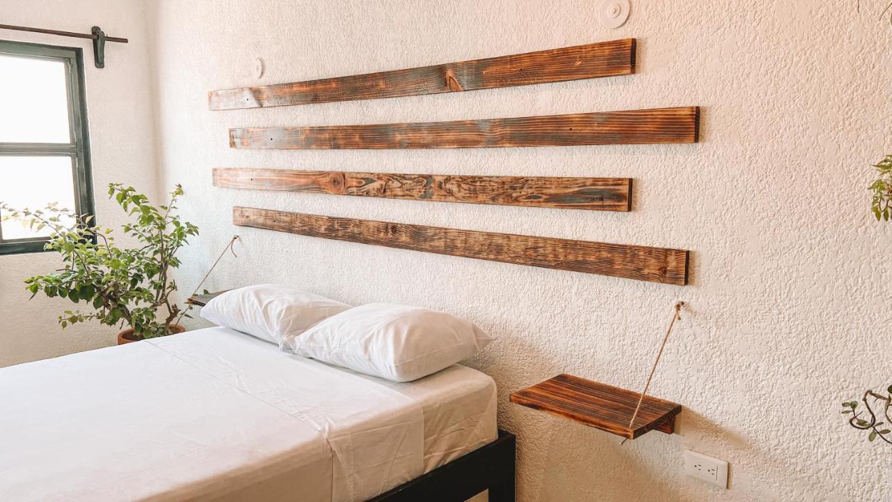 Hostel Oryx Valladolid Вальядолид Экстерьер фото